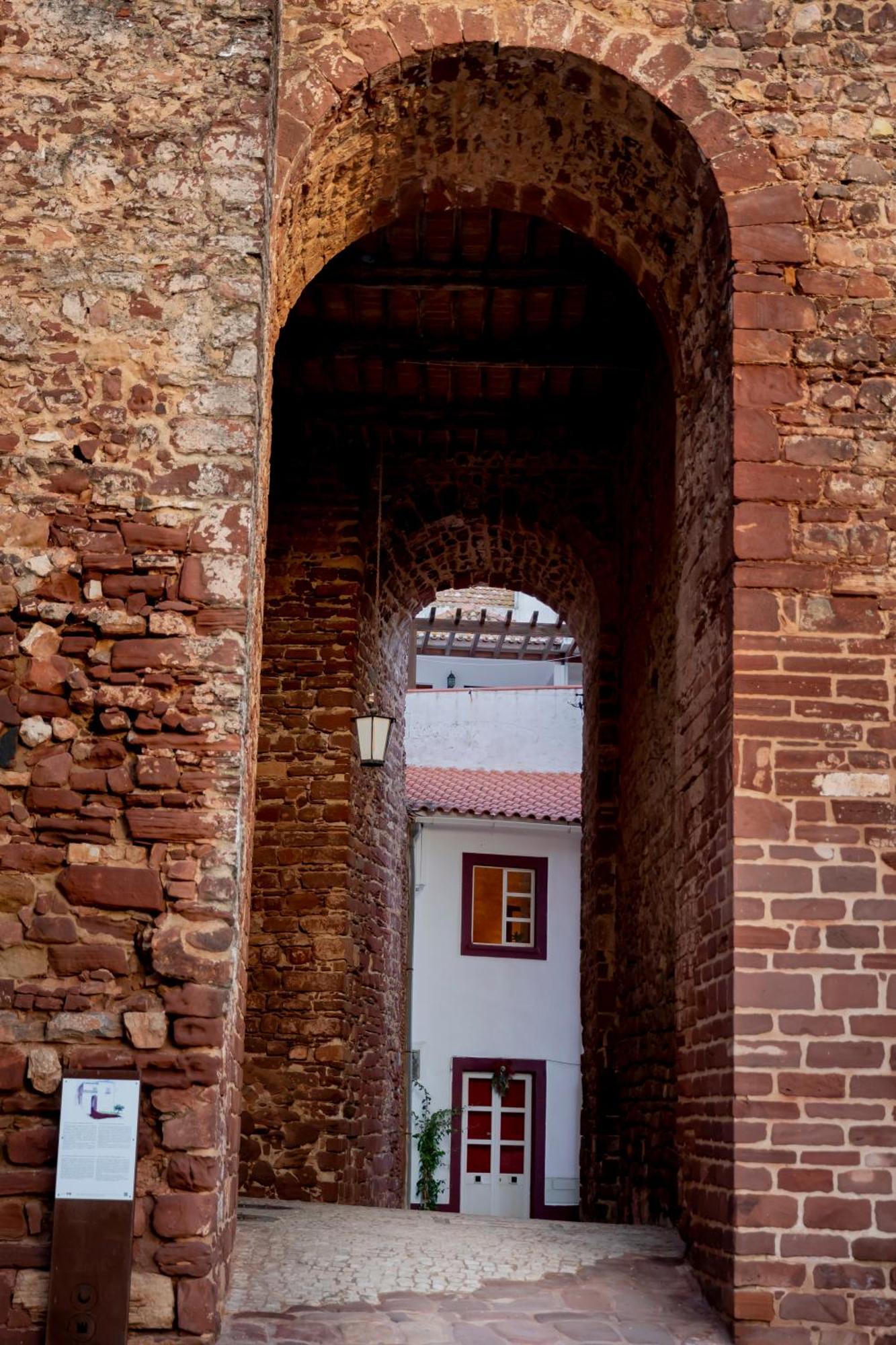 Portas Da Cidade Home ซิลเวส ภายนอก รูปภาพ